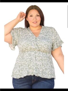 BloomChic Sage Green Floral Wrap Peplum Blouse NWT